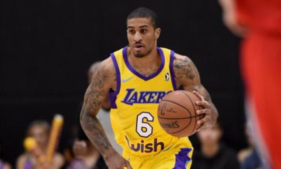 析师约翰 析师约翰