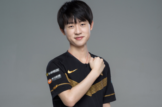容与教练组